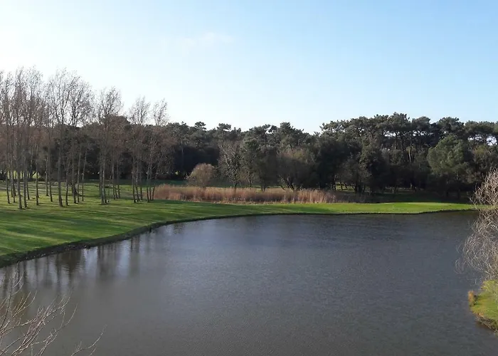 Ile Au Pre Vue Et Golf *