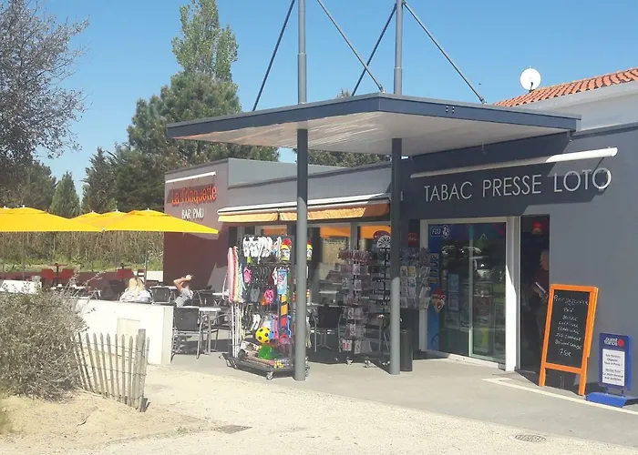 Ile Au Pre Vue Et Golf *