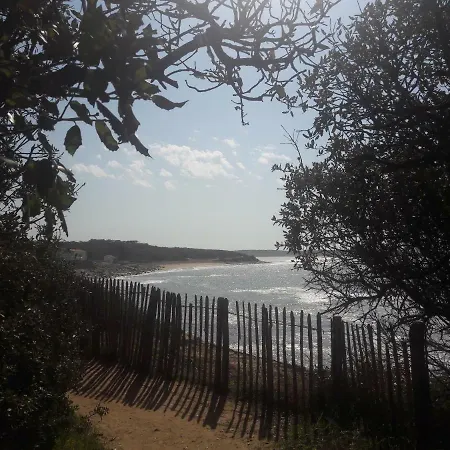 Ile Au Pre Vue Et Golf