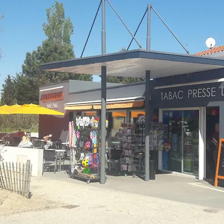 Ile Au Pre Vue Et Golf *